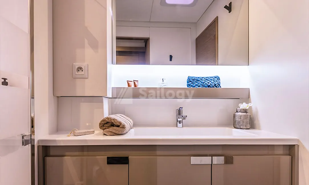 Fountaine Pajot Aura 51