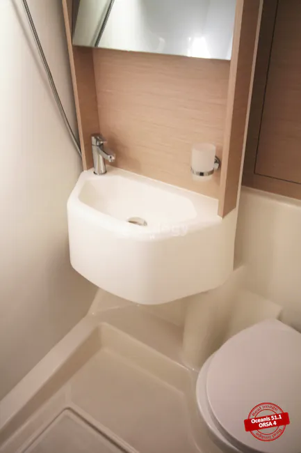 Beneteau Oceanis 51.1