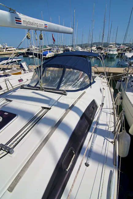 Beneteau Oceanis 43