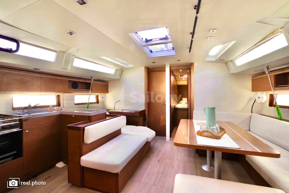 Beneteau Oceanis 51.1