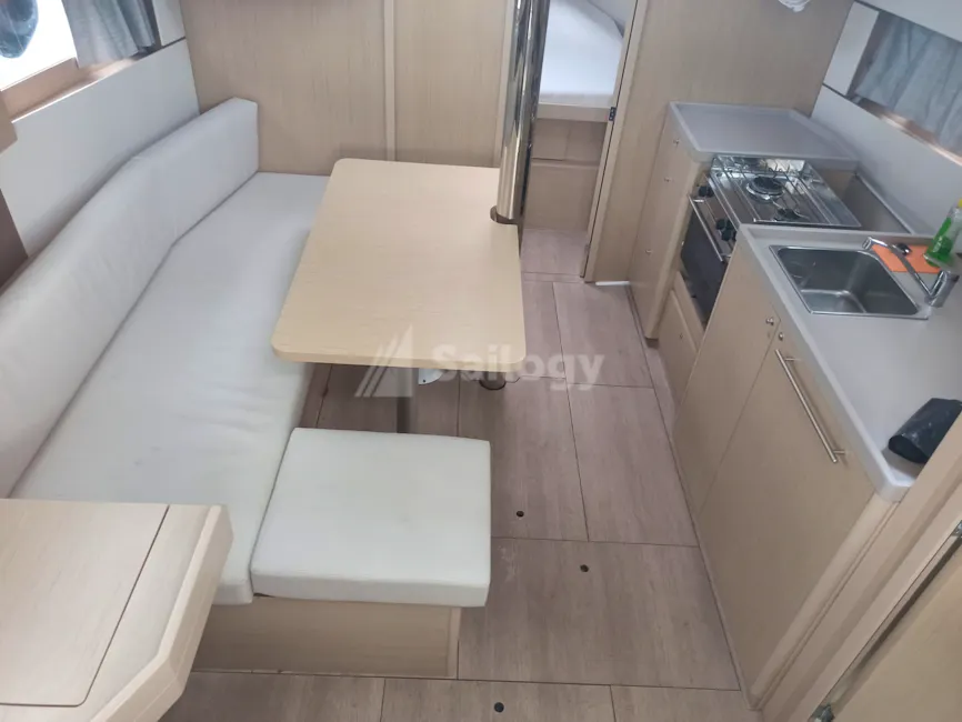 Beneteau Oceanis 38.1