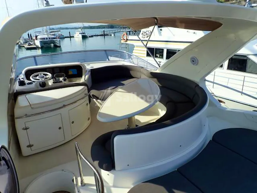 Azimut 55 Fly