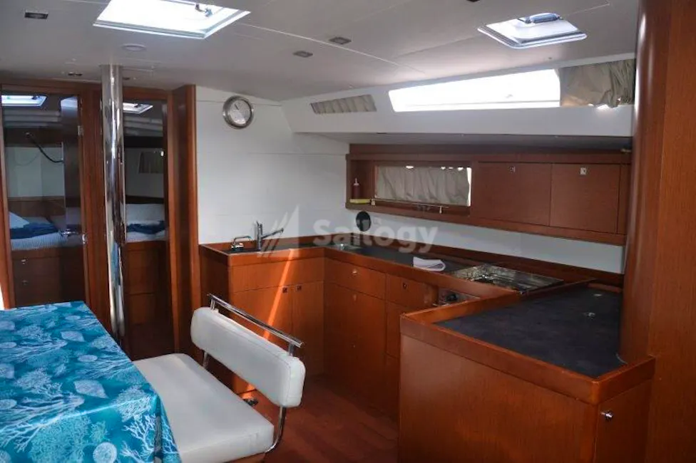 Beneteau Oceanis 48