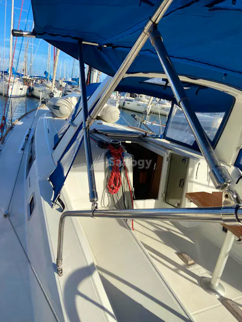 Beneteau Oceanis 38