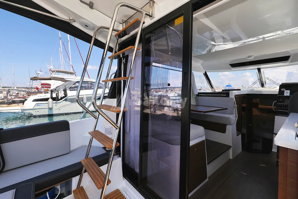 Merry Fisher 1095 Fly