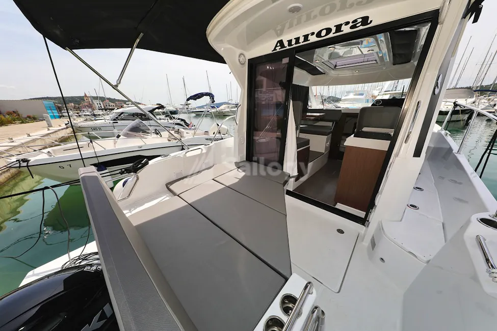 Beneteau Antares 9 OB