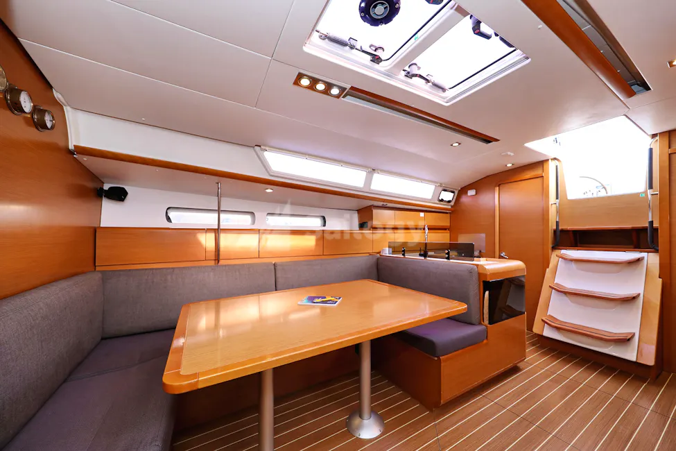 Jeanneau Sun Odyssey 439