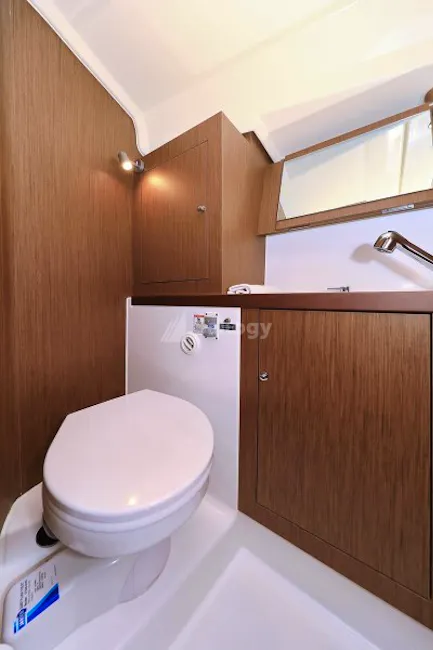 Beneteau Oceanis 41.1