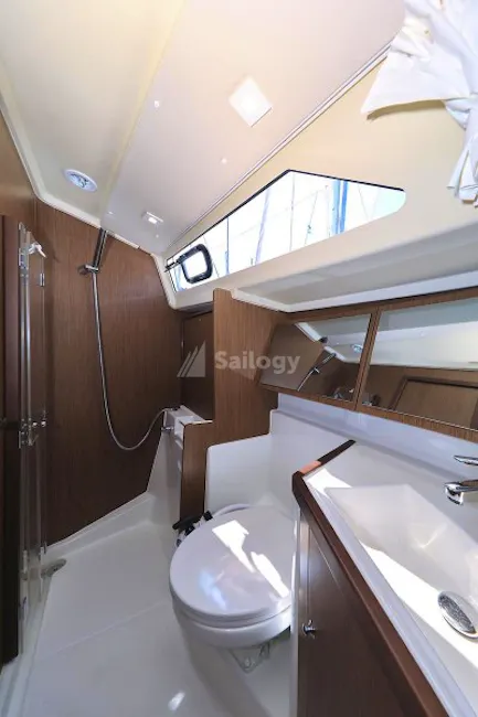 Beneteau Oceanis 41.1