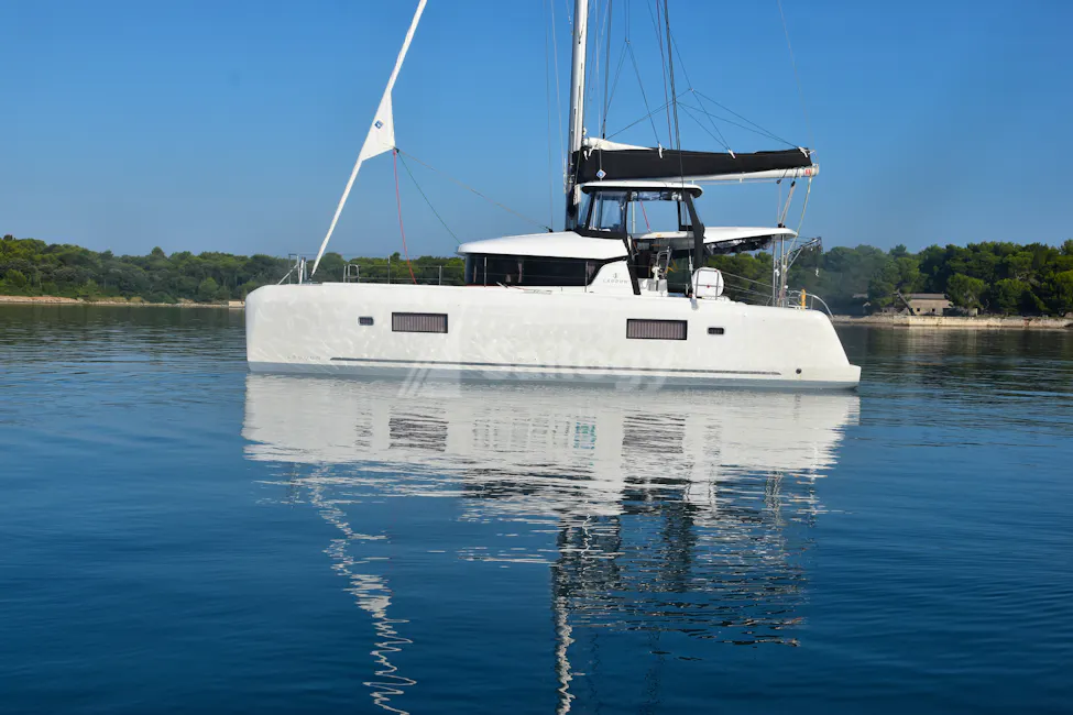 Lagoon 42