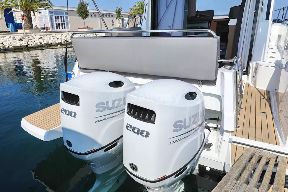 Beneteau Antares 9 OB