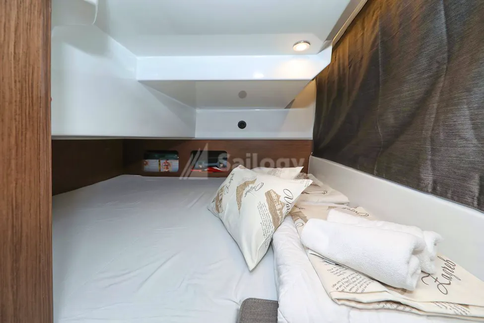 Beneteau Antares 9 OB