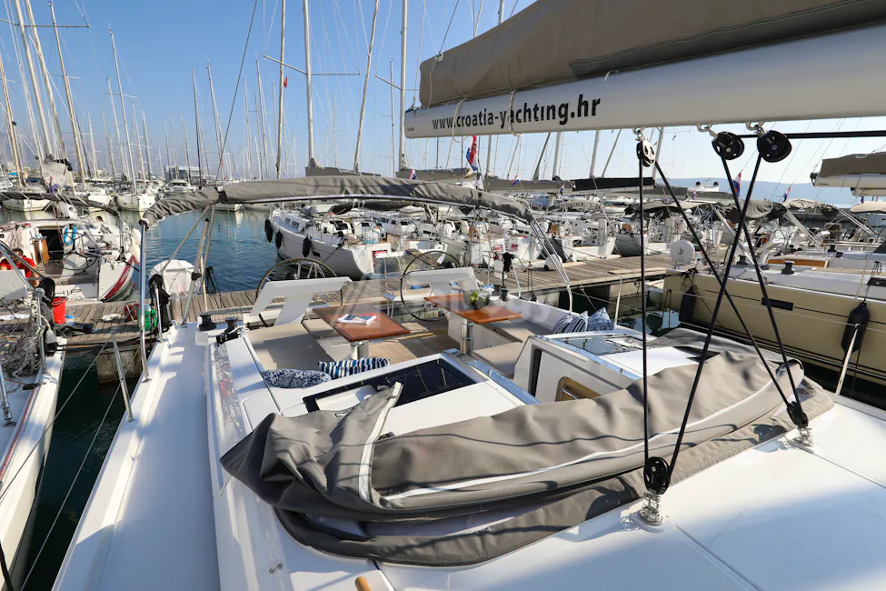 Hanse 460