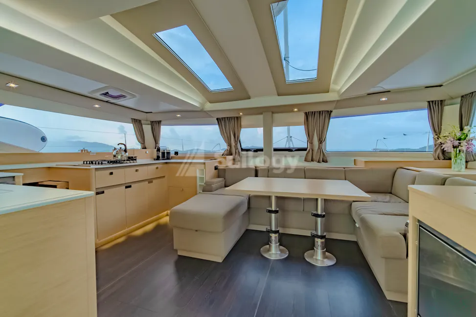 Fountaine Pajot Elba 45