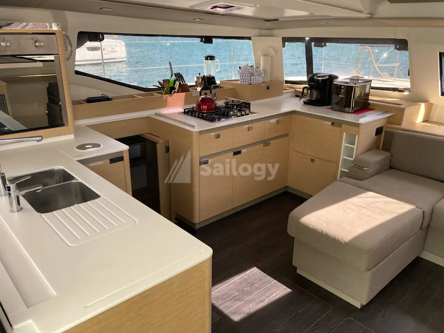 Fountaine Pajot Elba 45