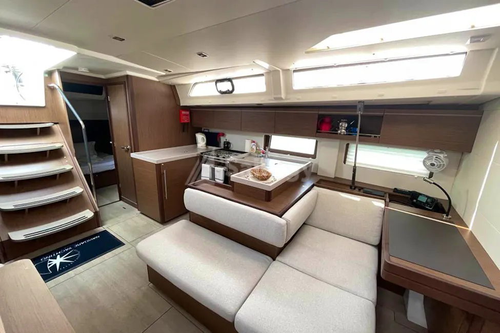Beneteau Oceanis 51.1