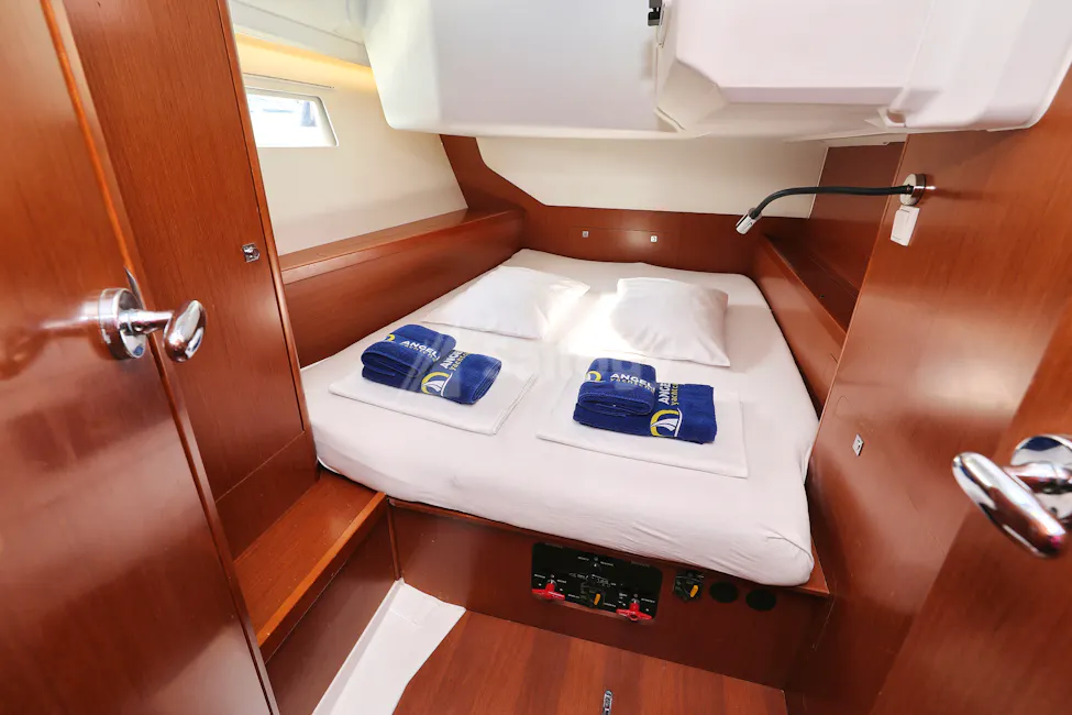 Beneteau Oceanis 45
