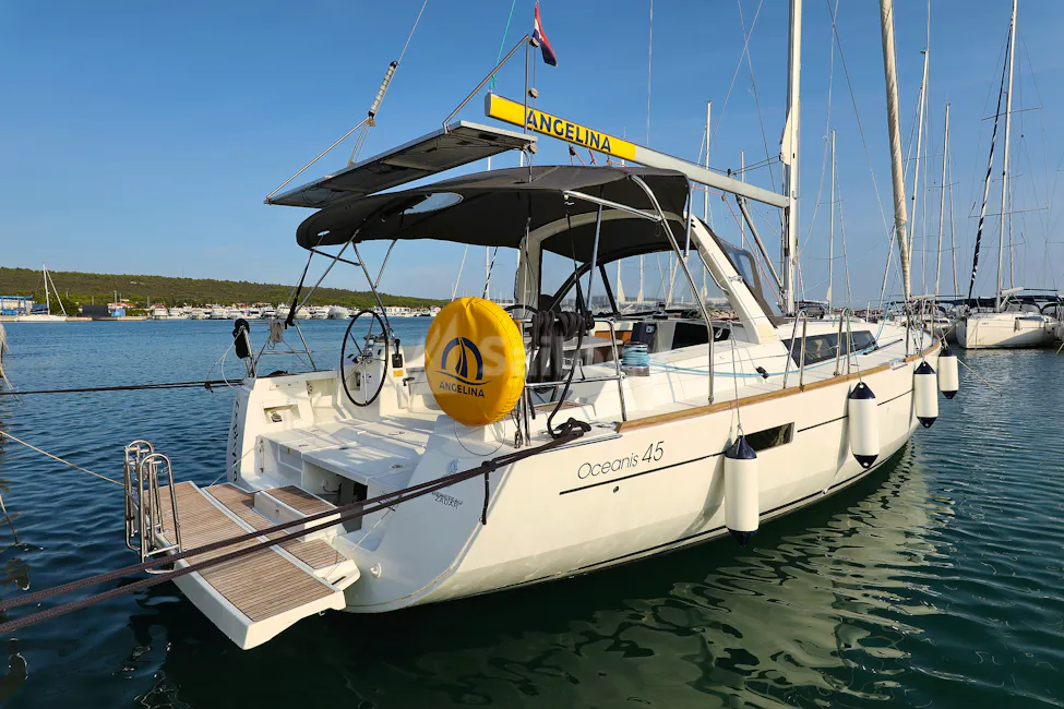 Beneteau Oceanis 45