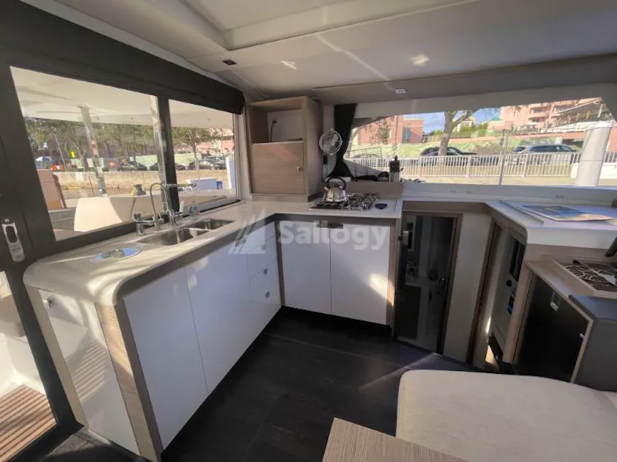 Fountaine Pajot Isla 40