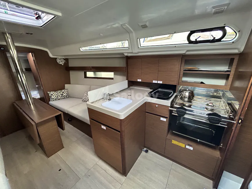 Beneteau Oceanis 34.1