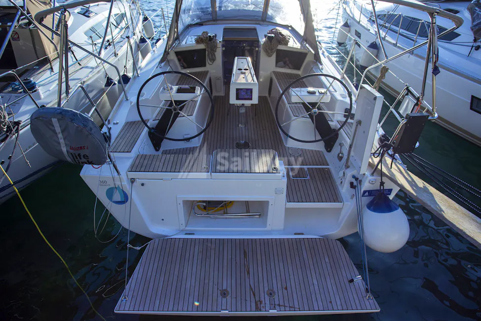 Dufour 360 Grand Large