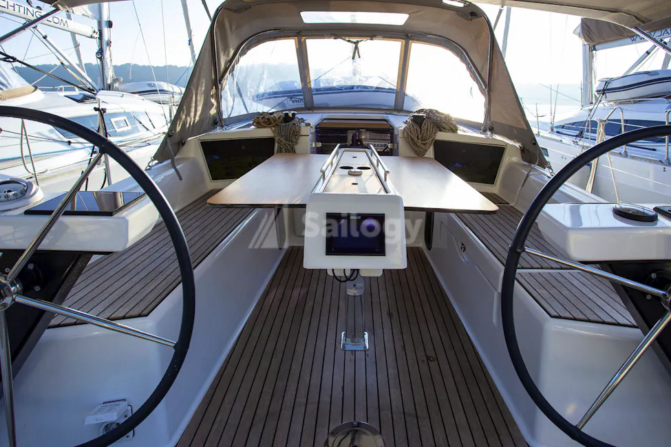 Dufour 360 Grand Large