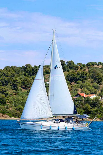 Bavaria 44