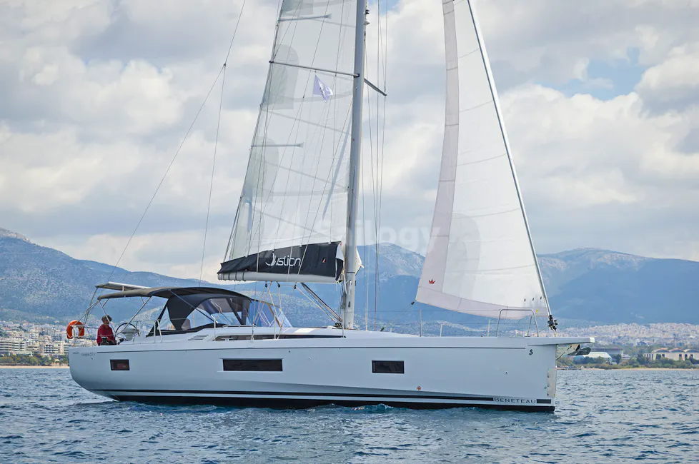 Beneteau Oceanis 51.1