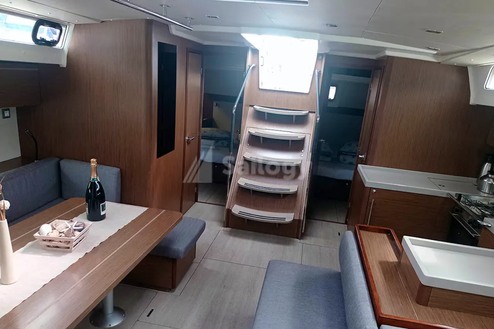 Beneteau Oceanis 51.1