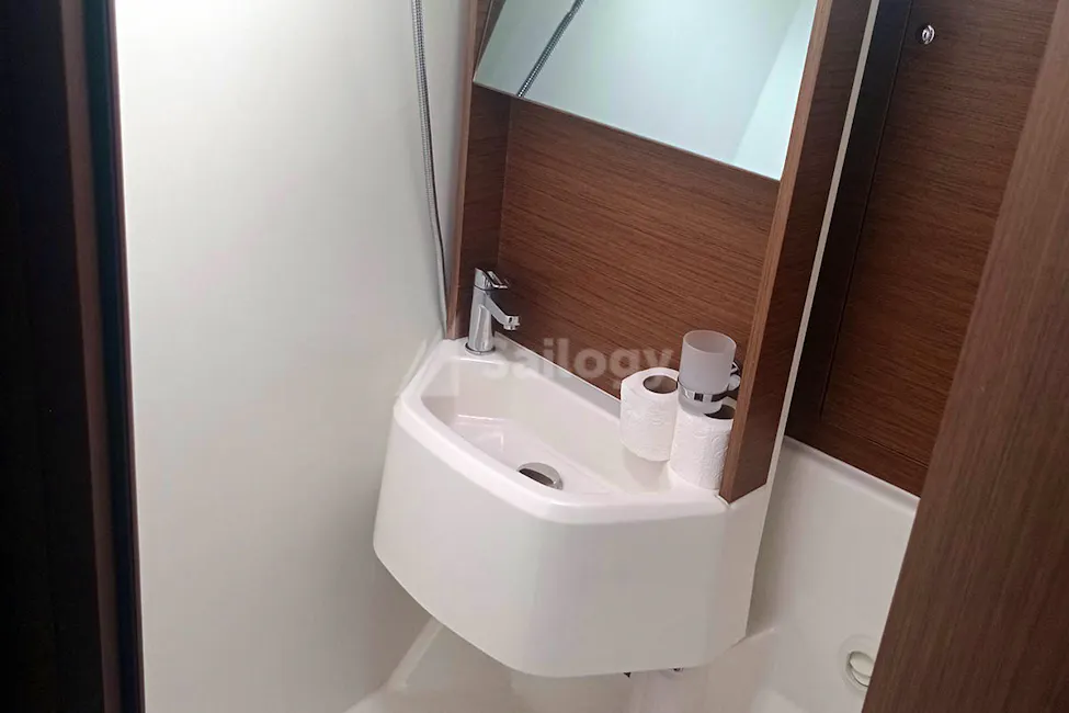 Beneteau Oceanis 51.1