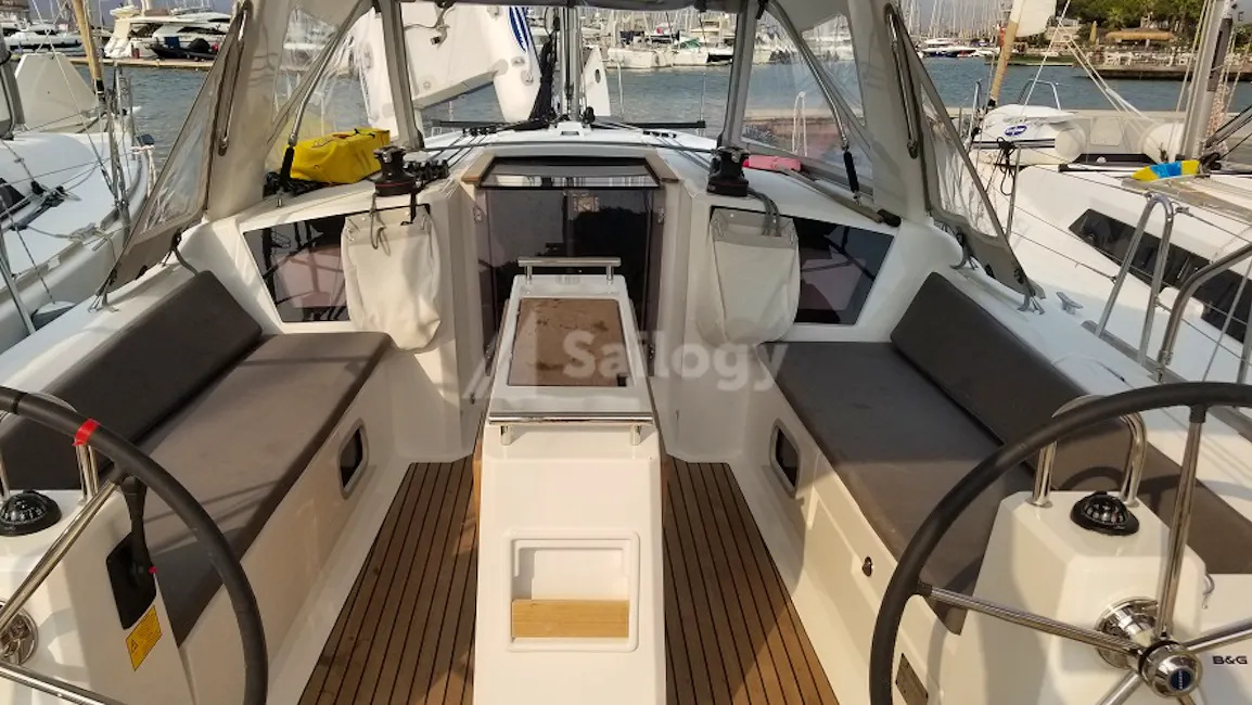 Beneteau Oceanis 38.1