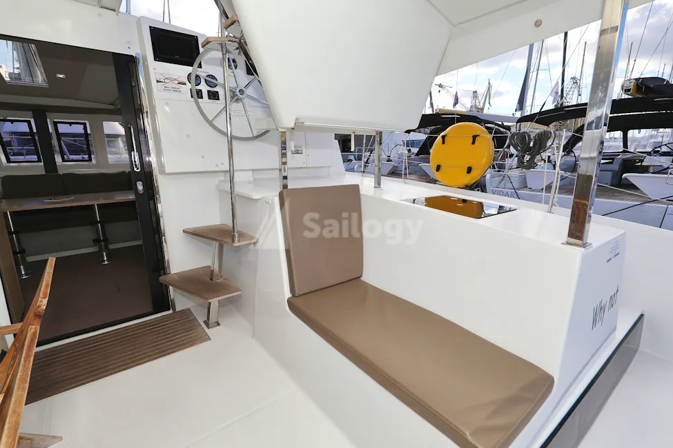 Fountaine Pajot Lucia 40