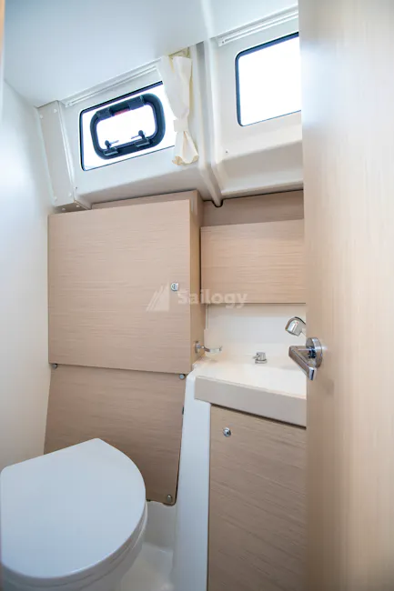 Beneteau Oceanis 38.1