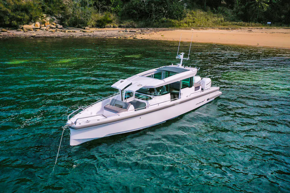 Axopar 37 XC Cross Cabin