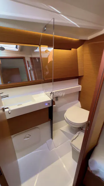 Jeanneau Sun Odyssey 410