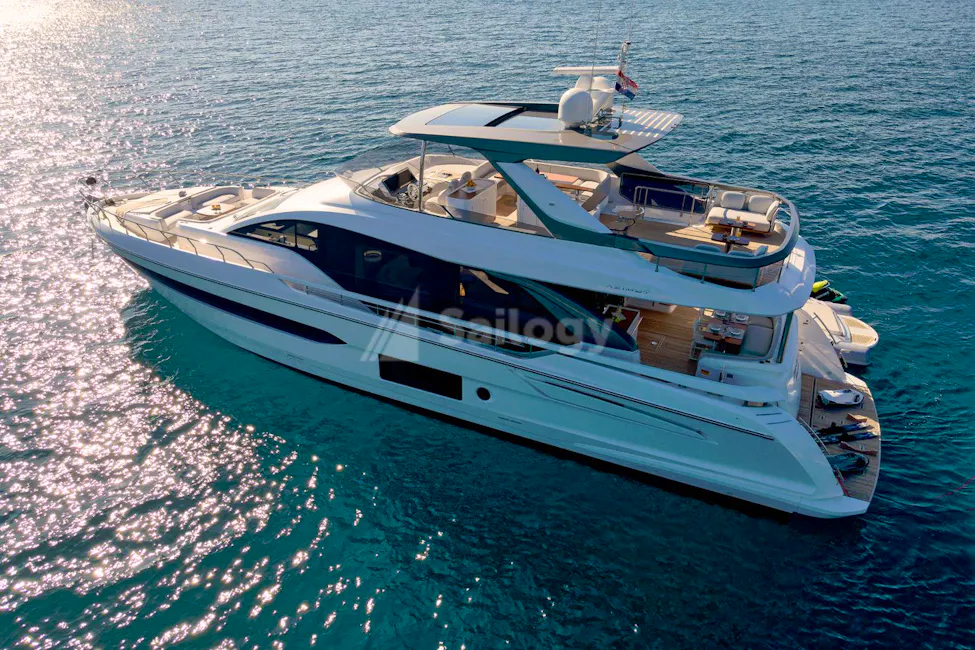 Azimut 78 Fly
