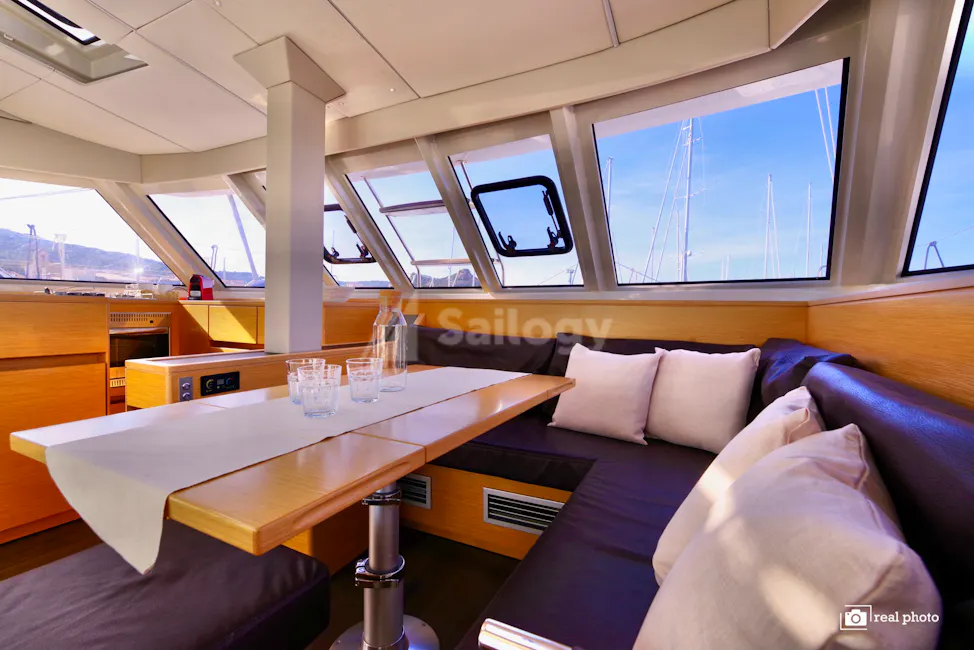 Nautitech 46 Flybridge