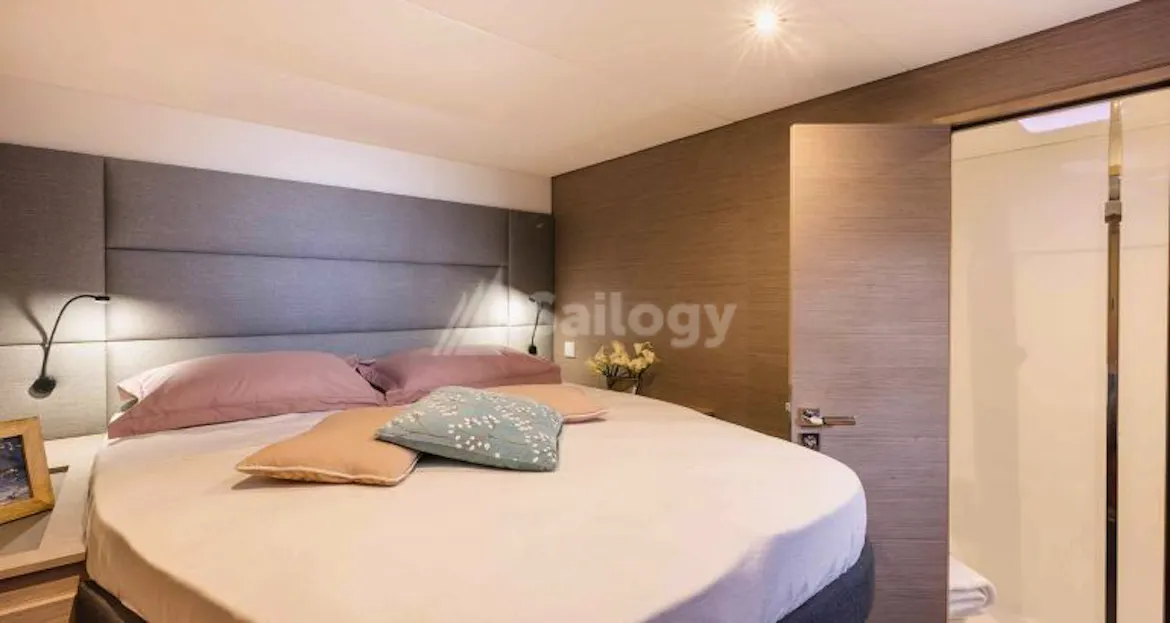 Fountaine Pajot Aura 51 Electric