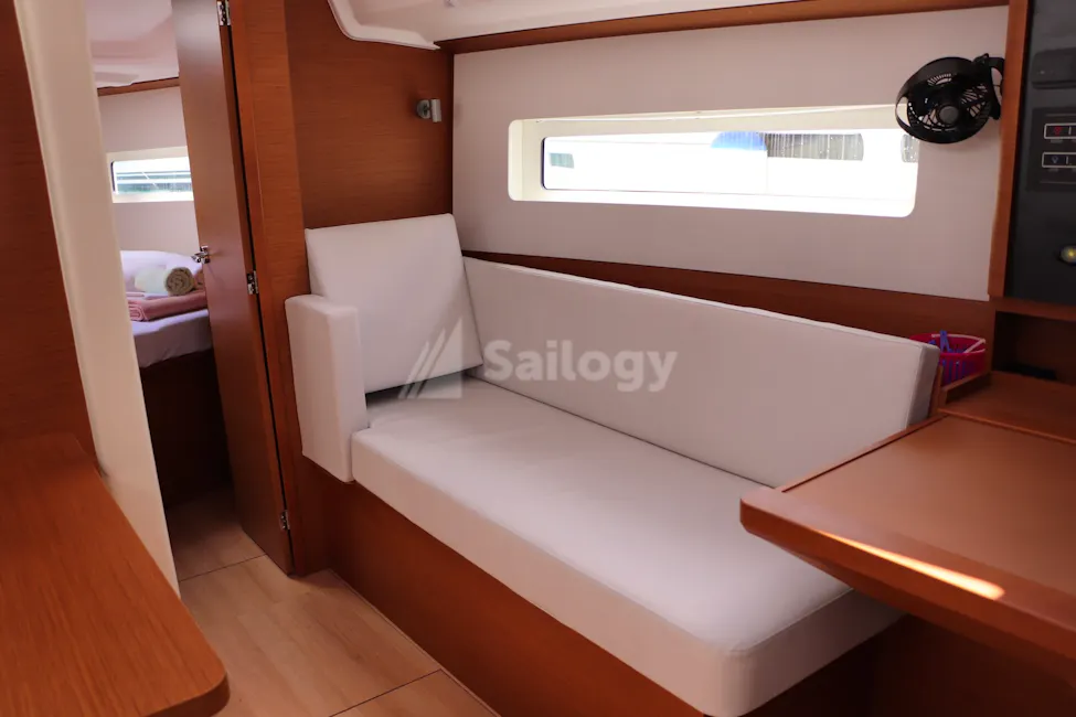 Jeanneau Sun Odyssey 380