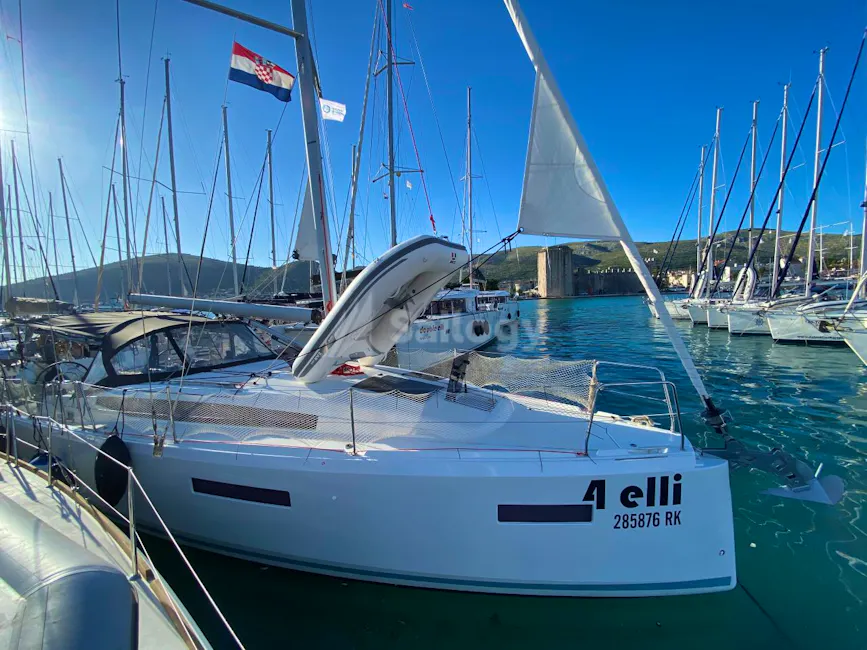 Jeanneau Sun Odyssey 380