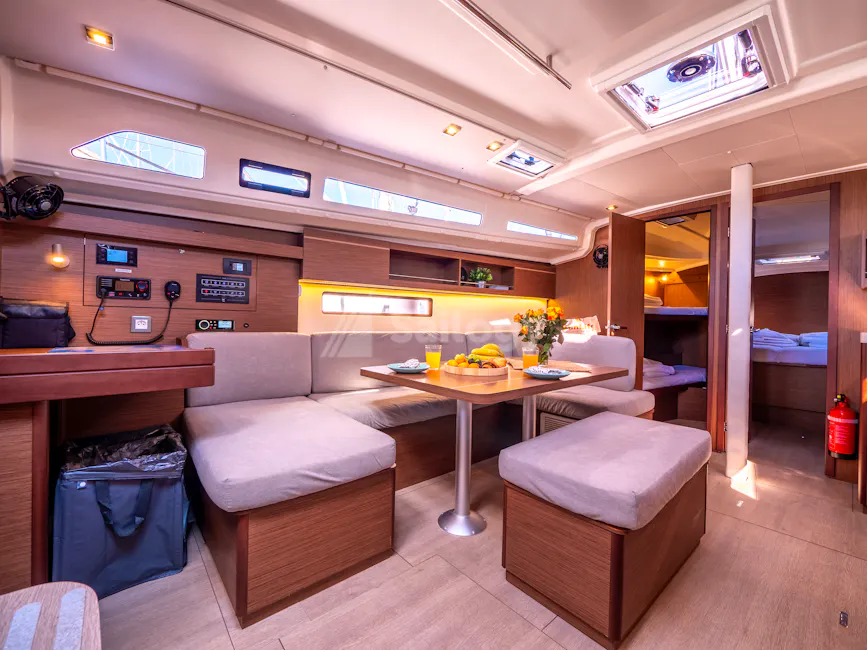 Beneteau Oceanis 40.1