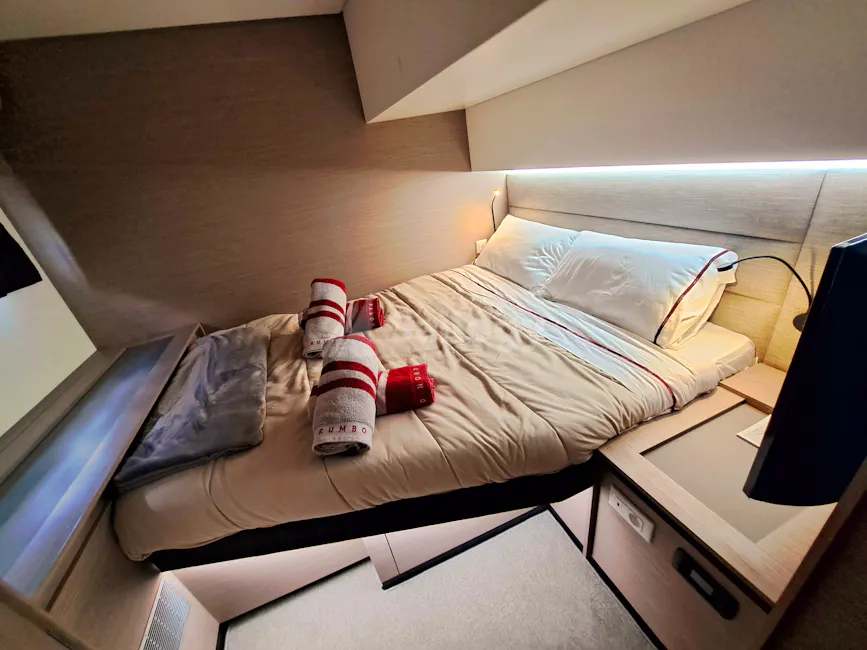 Fountaine Pajot Aura 51