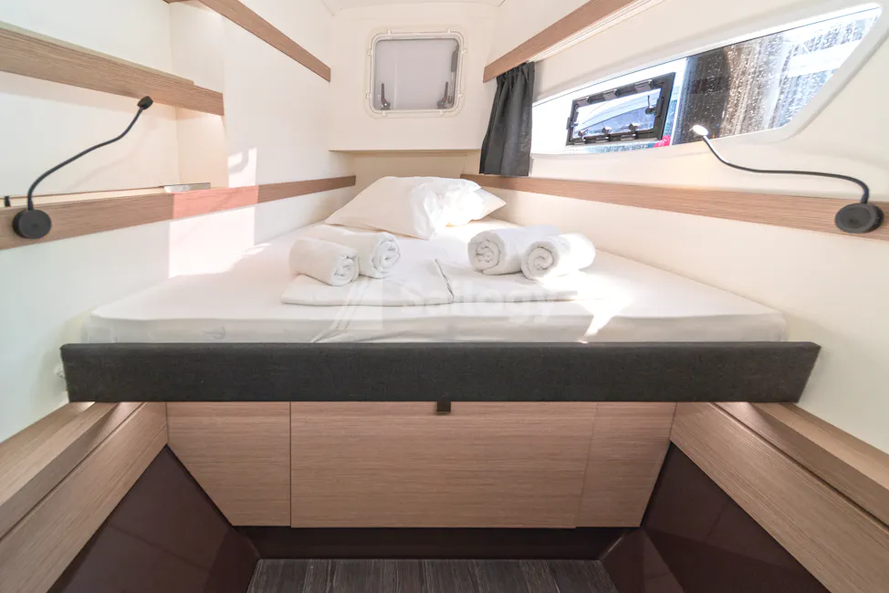 Fountaine Pajot Isla 40