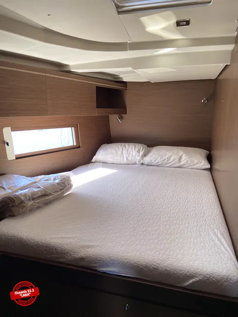 Beneteau Oceanis 51.1