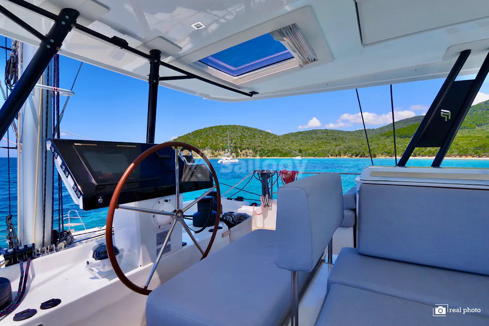 Fountaine Pajot Samana 59