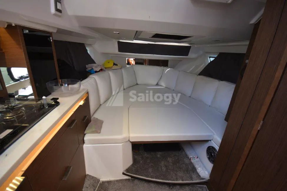 Jeanneau Cap Camarat 10.5 WA