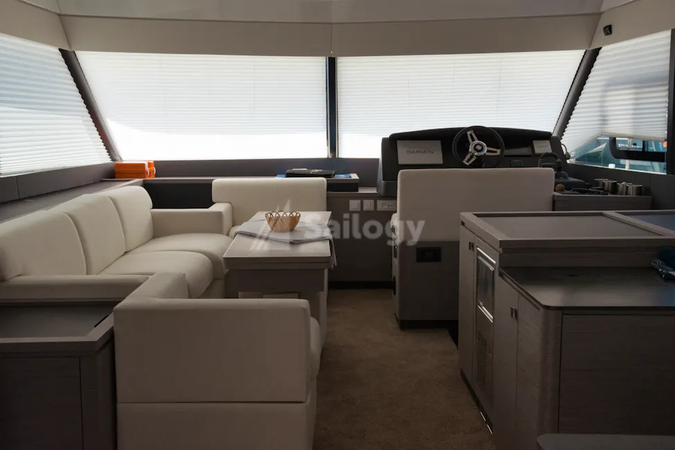 Fountaine Pajot MY5