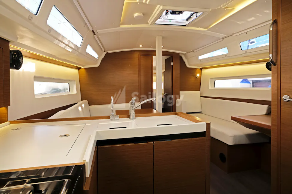 Jeanneau Sun Odyssey 380