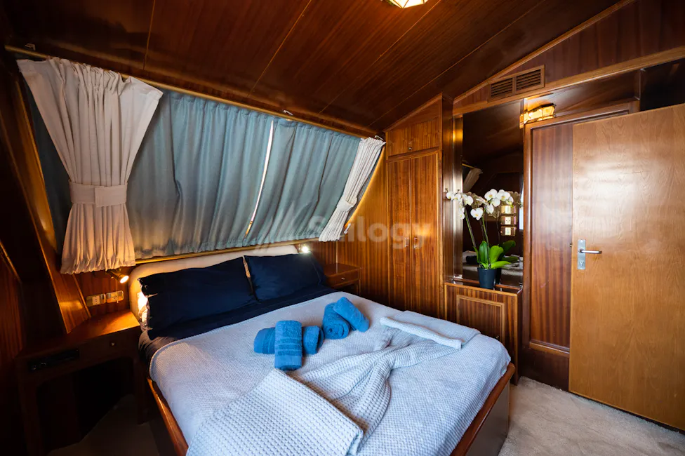 Perama Shipyards 102