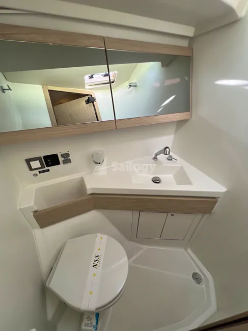 Beneteau Oceanis 46.1